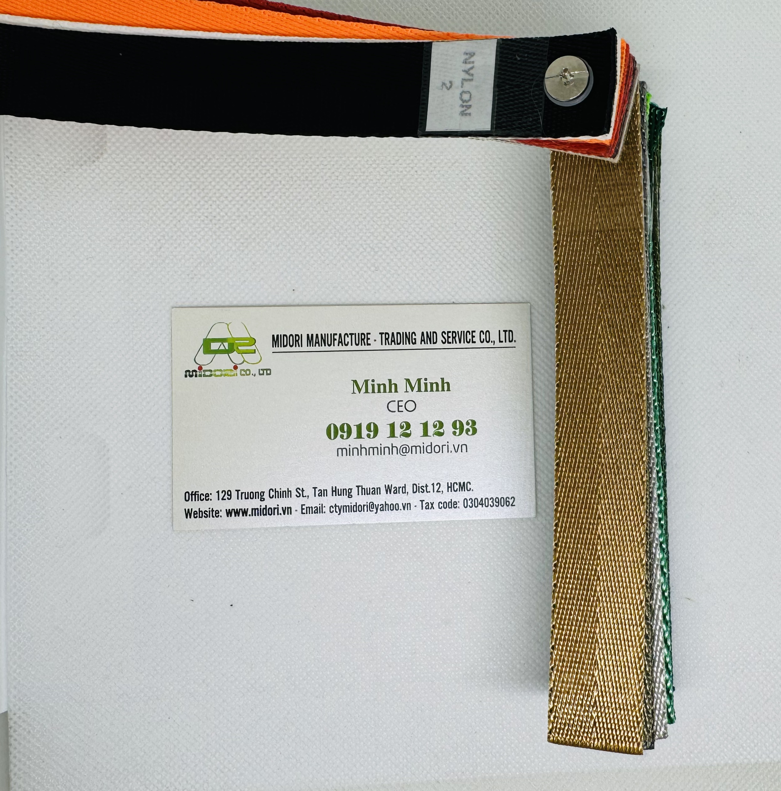 Dây viền xương cá màu vàng