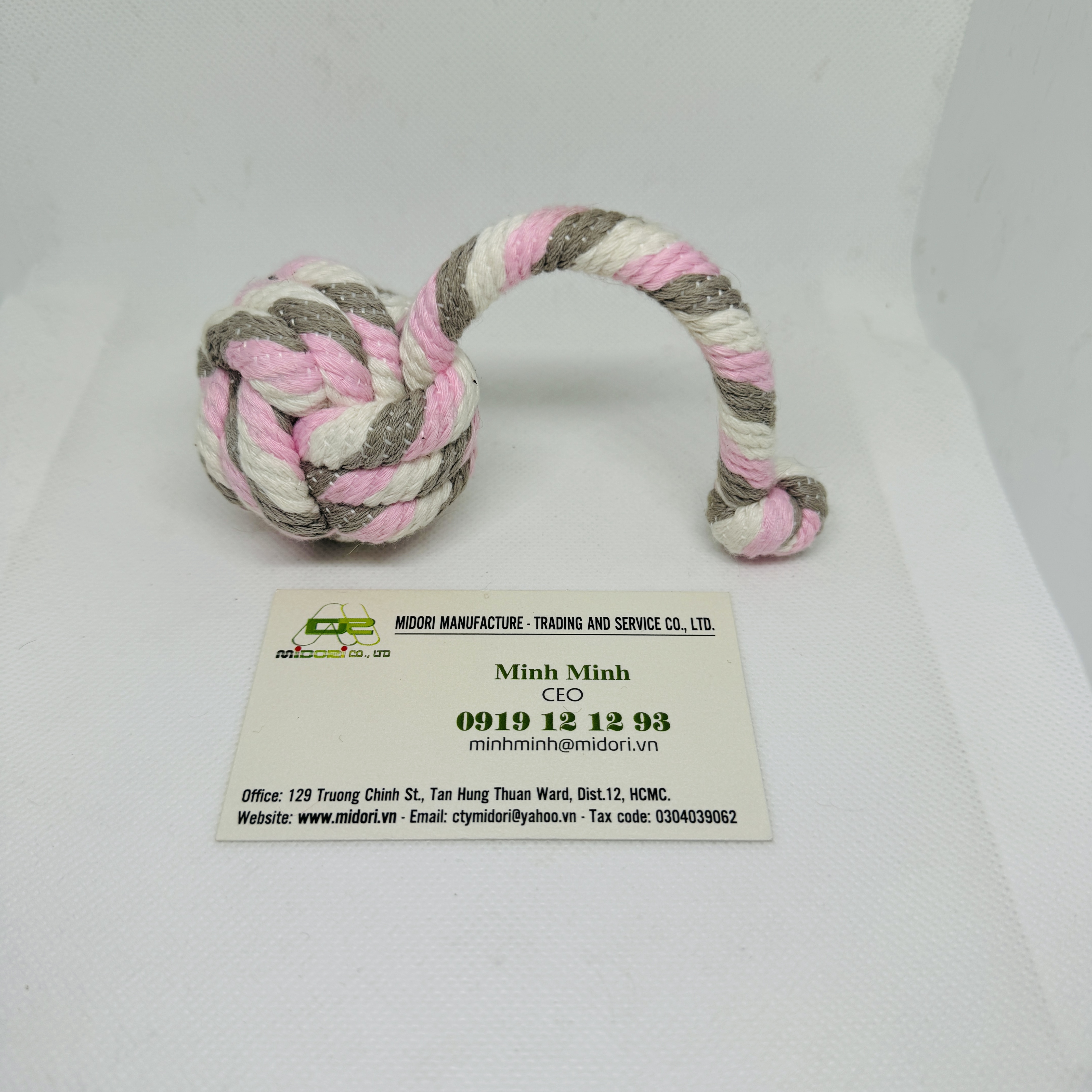 đồ chơi đan bằng dây