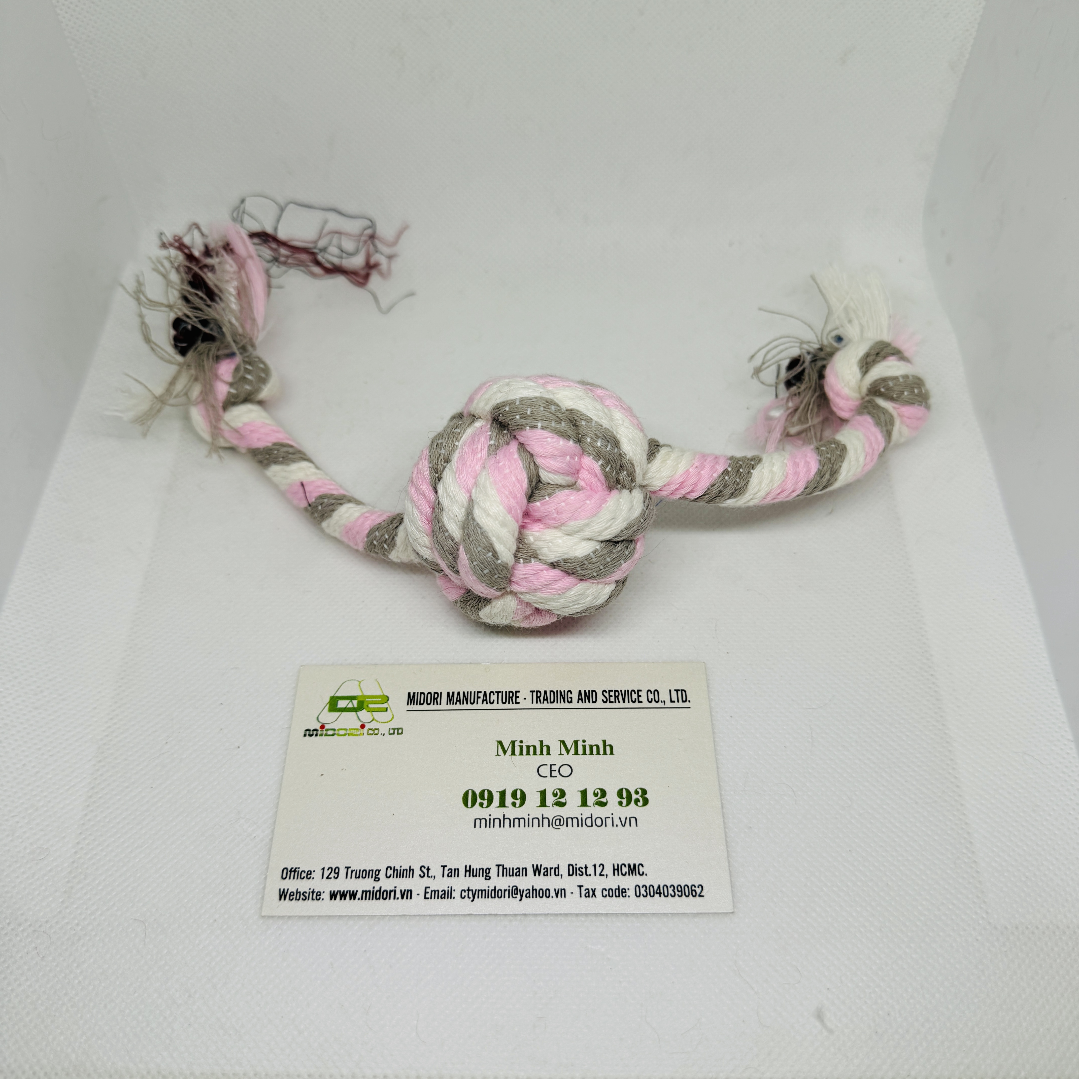 đồ chơi đan bằng dây